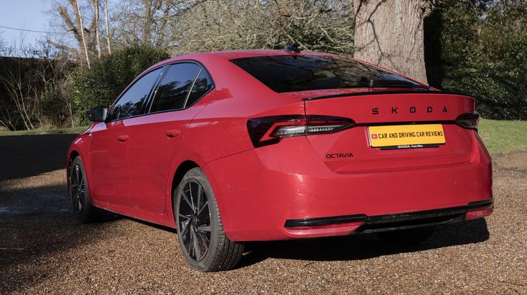 SKODA OCTAVIA HATCHBACK 1.5 TSI SE Technology 5dr